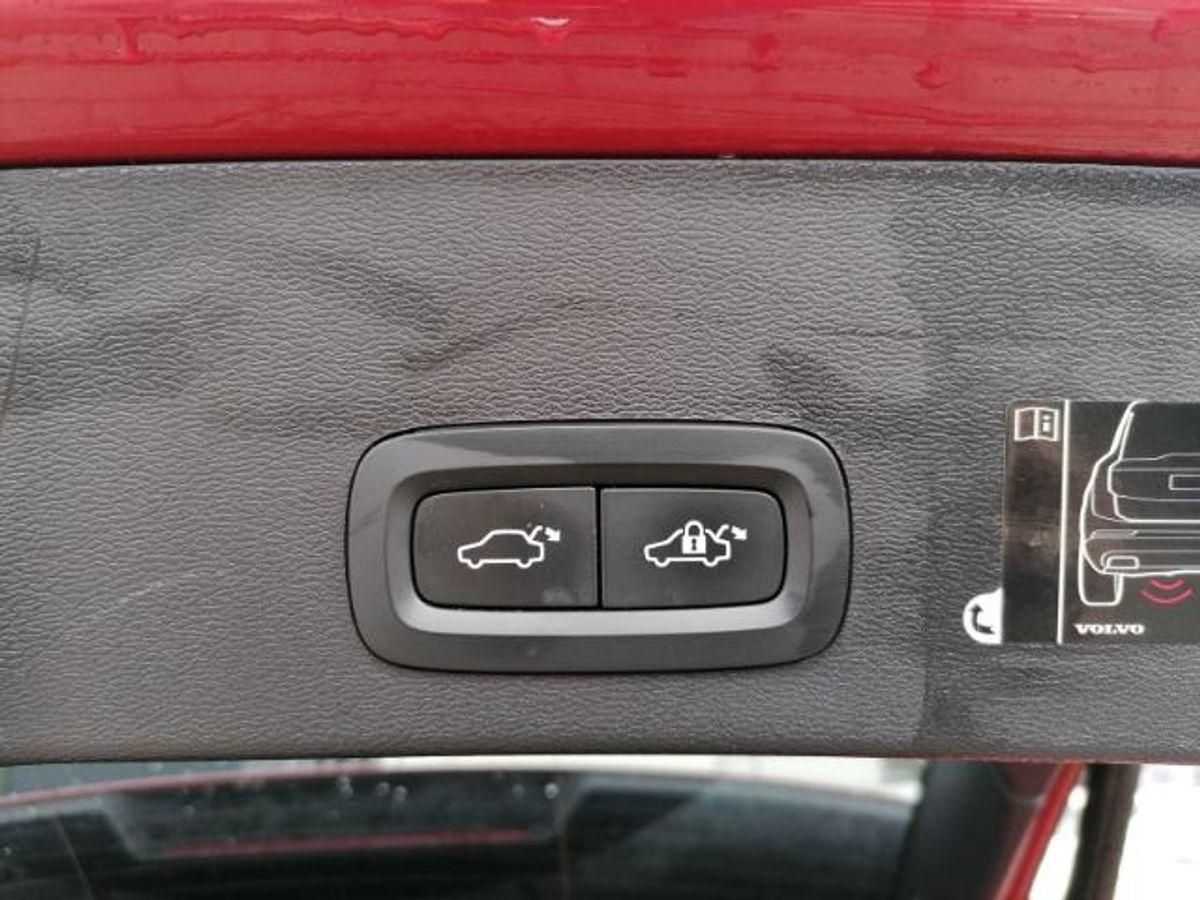 Volvo  Momentum Pro 2WD T3 EU6d Navi Digitales Cockpit
