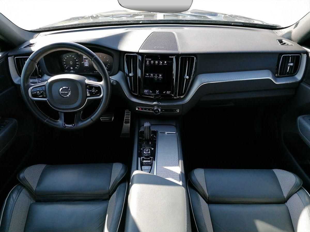 Volvo  B5 AWD R-Design