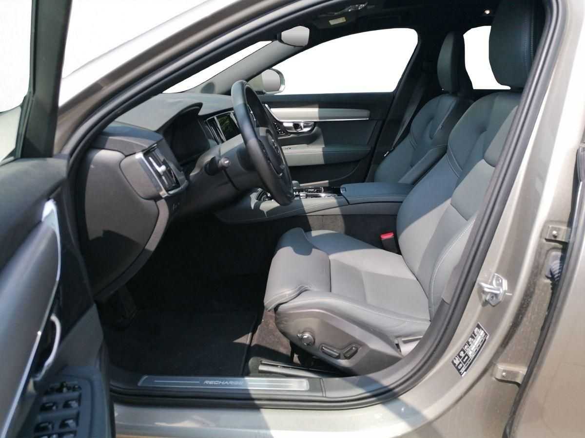 Volvo  Recharge  Plug-In Hybrid T8 AWD Inscription