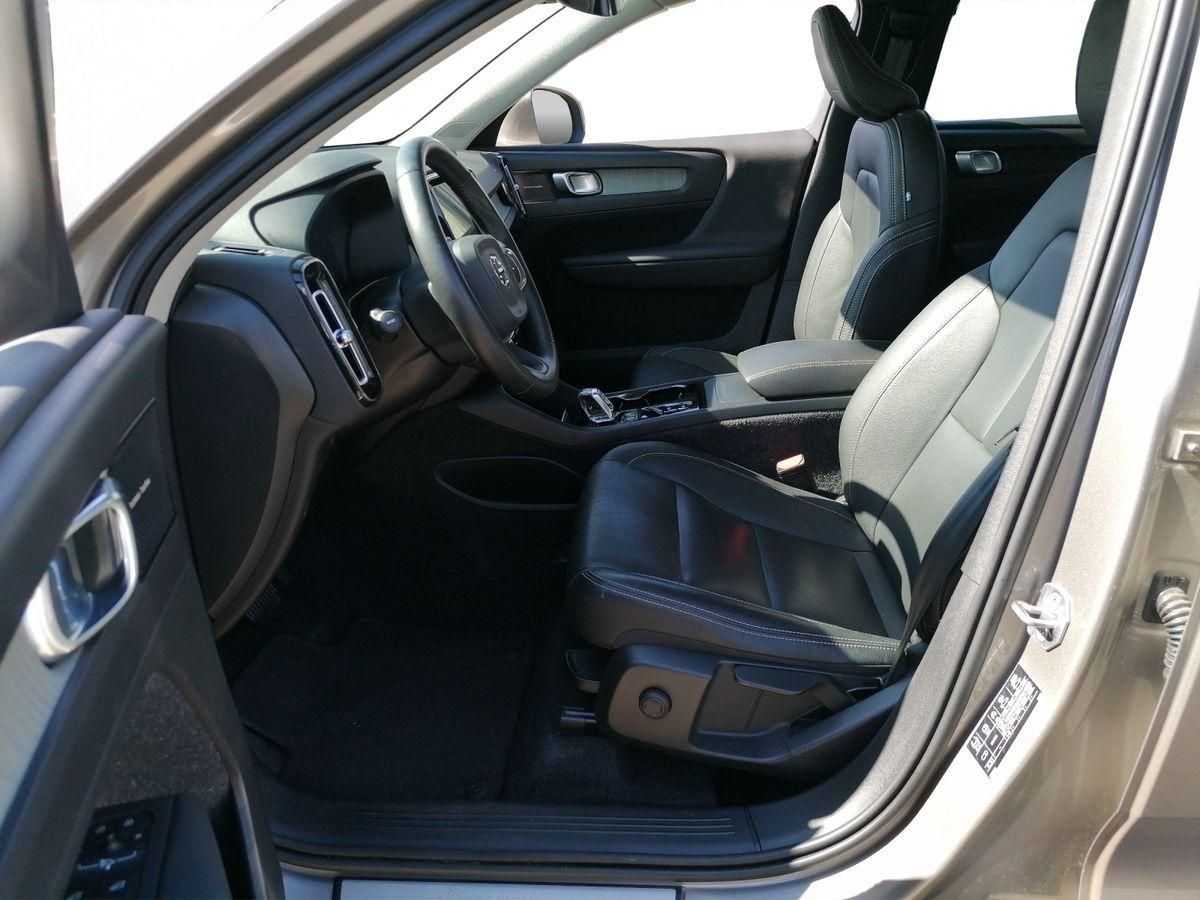 Volvo  Inscription T4 190PS AWD Navi LED Leder Rüc