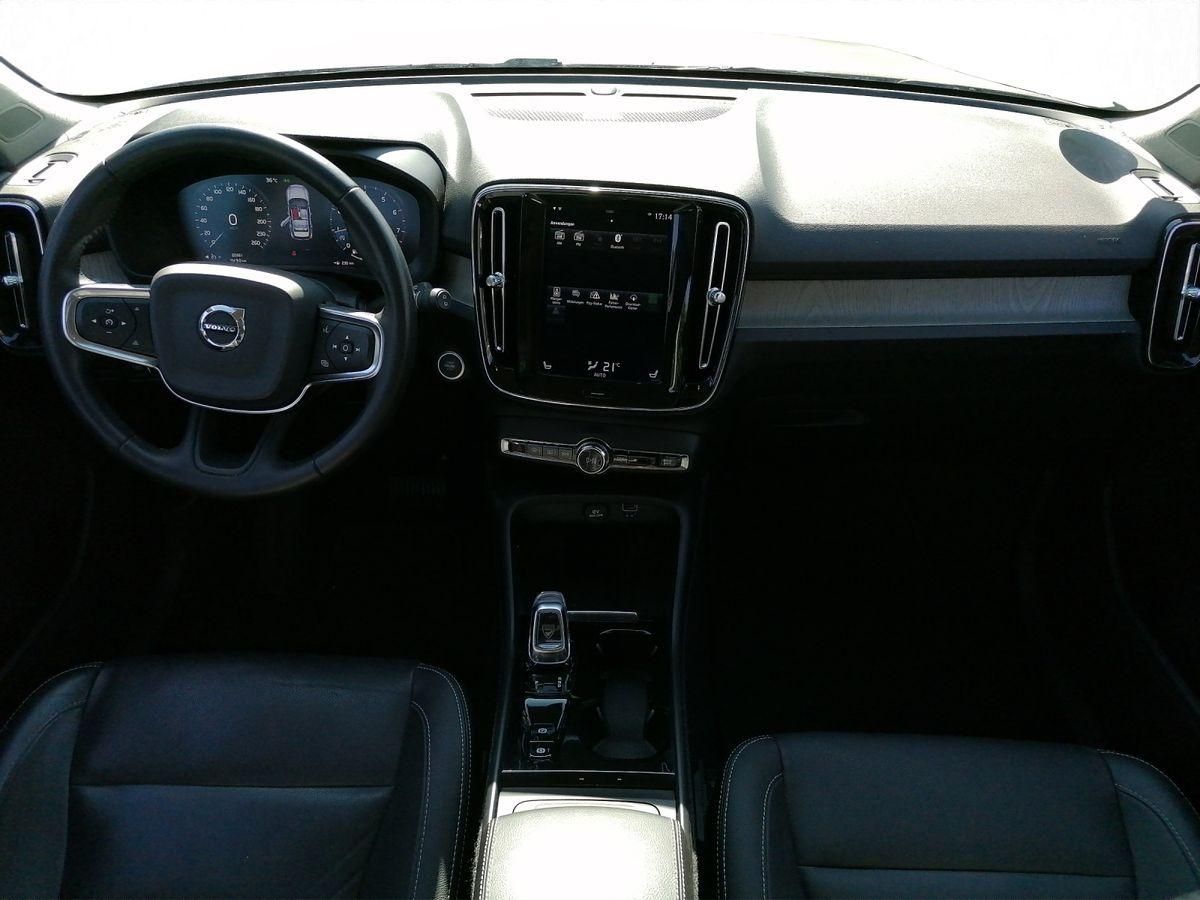 Volvo  Inscription T4 190PS AWD Navi LED Leder Rüc