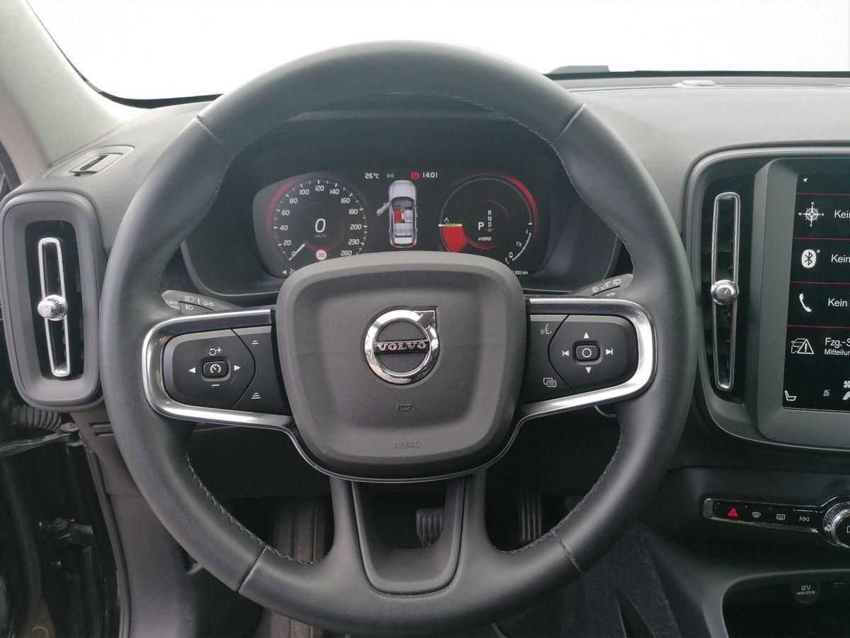 Volvo  Essential Recharge 2WD (129+82PS) Klimaa. ,