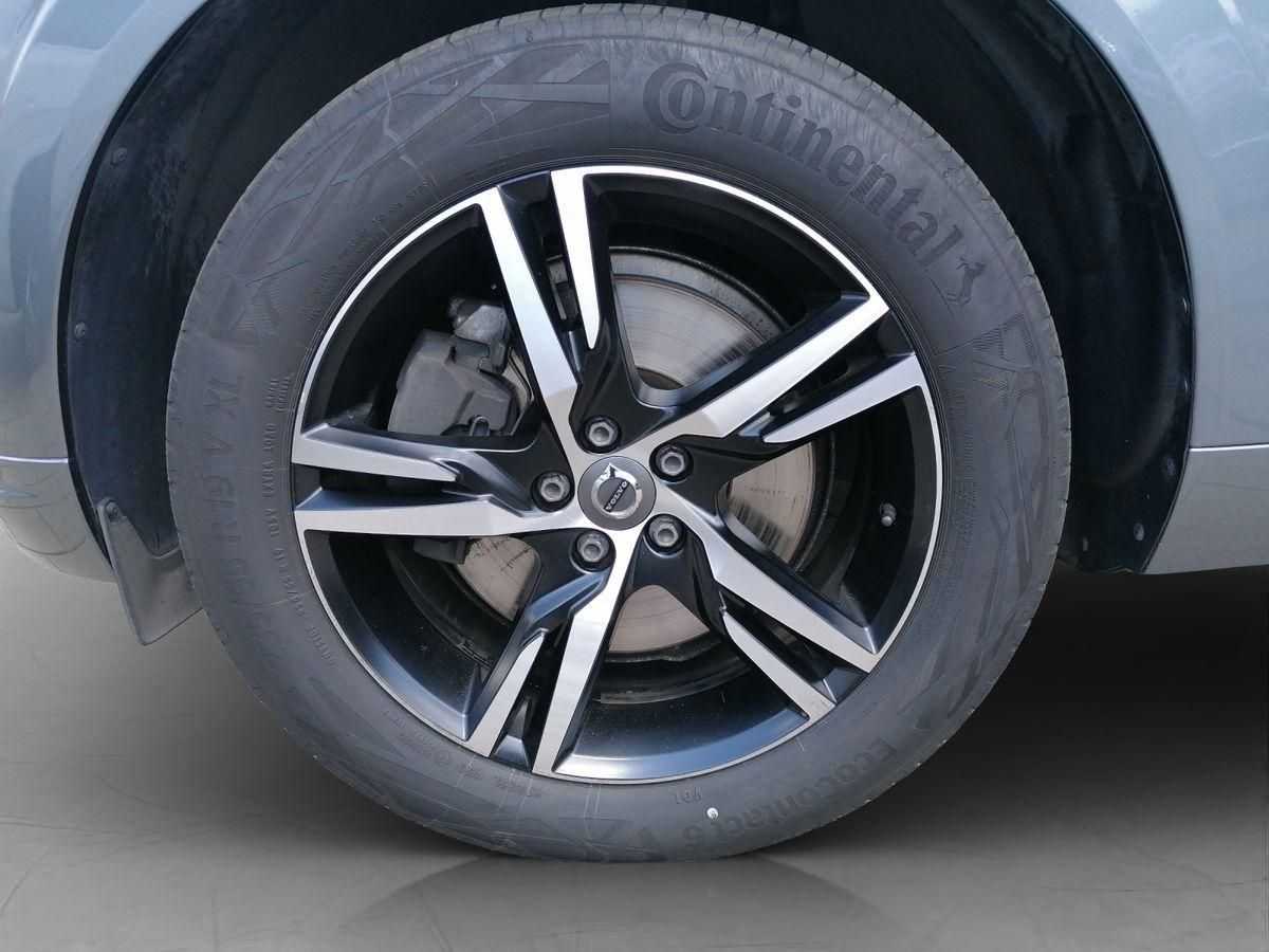 Volvo  2.0 R-Design 197PS Navi, WinterPro, Panodac