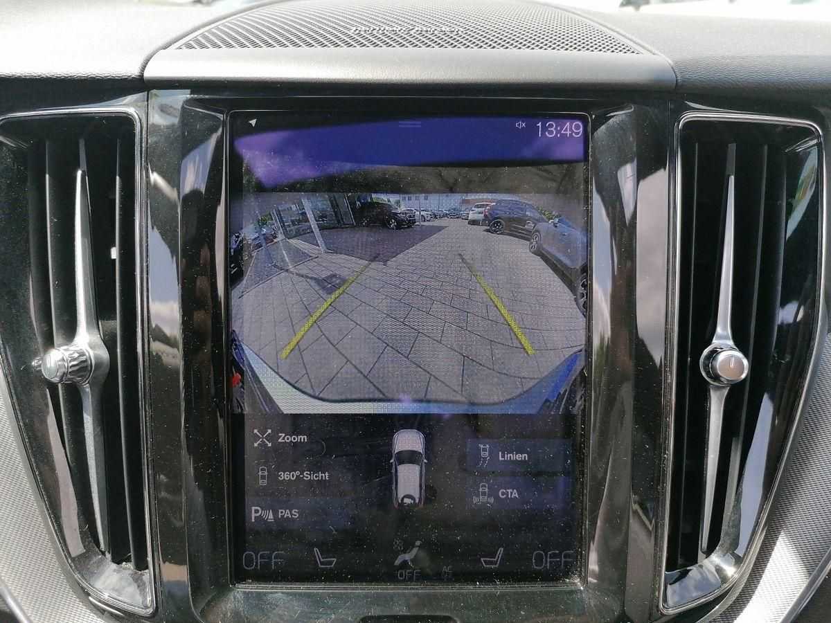 Volvo  2.0 R-Design 197PS Navi, WinterPro, Panodac