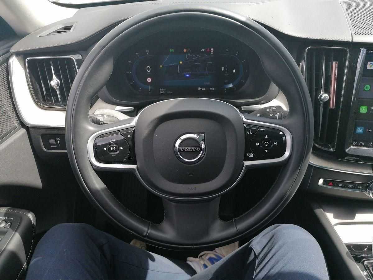 Volvo  2.0 Inscription 197PS AWD Google-Nav, Nappa