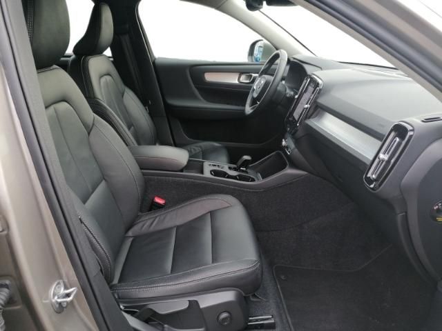 Volvo  Recharge T4 Inscription Expression (129+82P