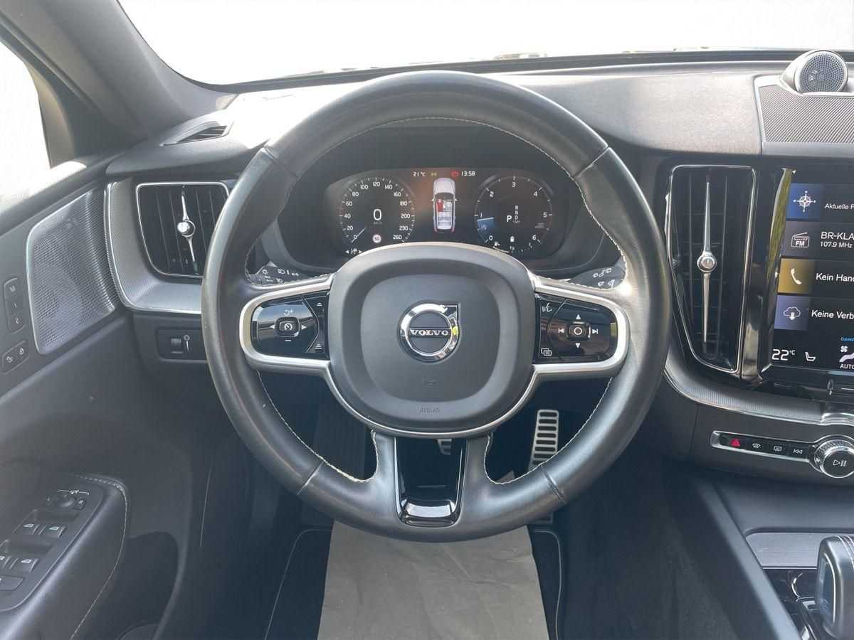 Volvo  B5 Mild-Hybrid Diesel HUD Kamera Pano