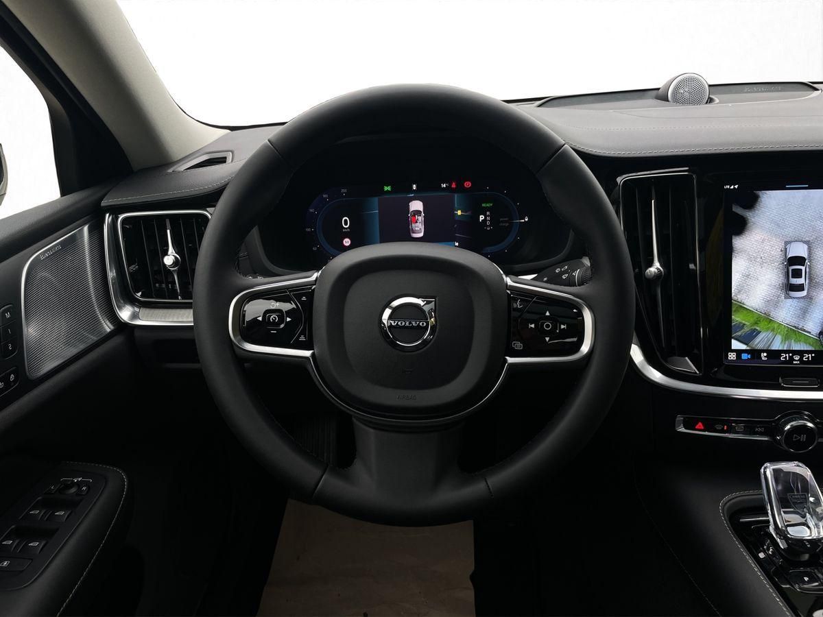 Volvo  T8 Ultimate Dark B & W 360Grad Sonderleasing