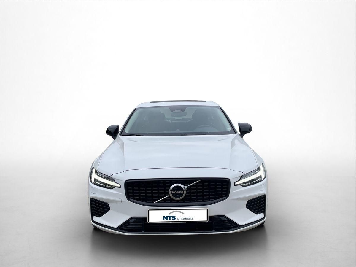 Volvo  T8 Ultimate Dark B & W 360Grad Sonderleasing