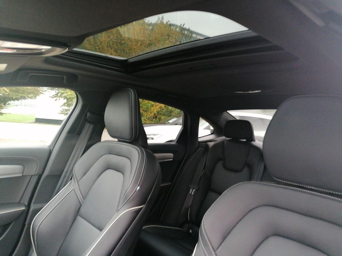 Volvo  T8 AWD Schiebedach 360Grad Sonderleasing