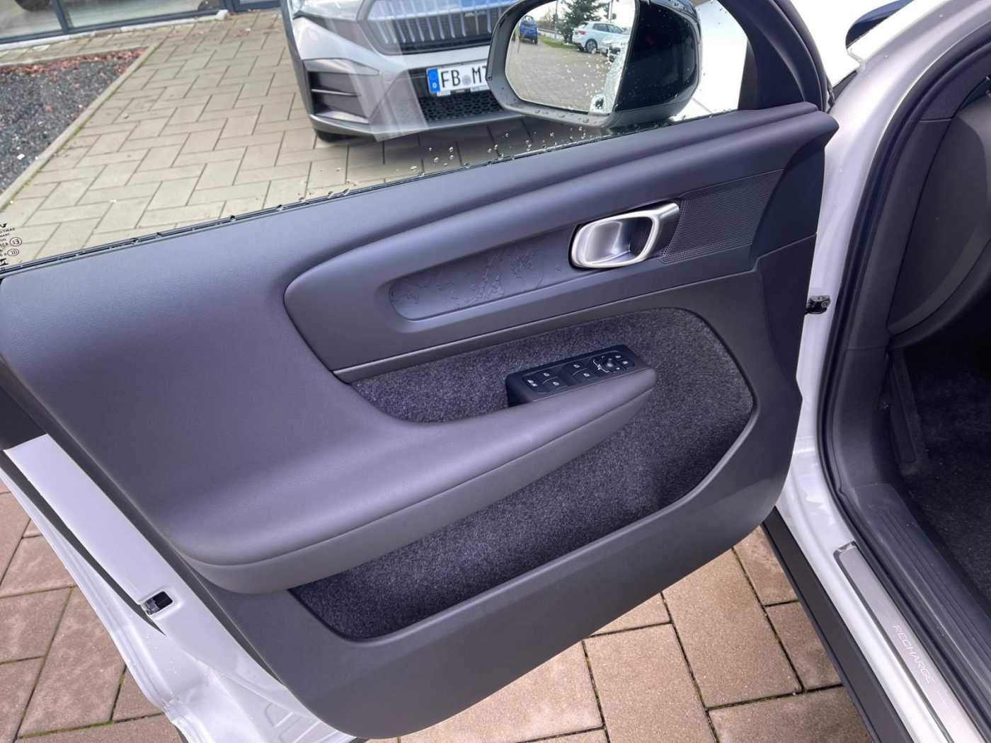 Volvo  Plus Single Motor Ext. Range 82KWh AHK