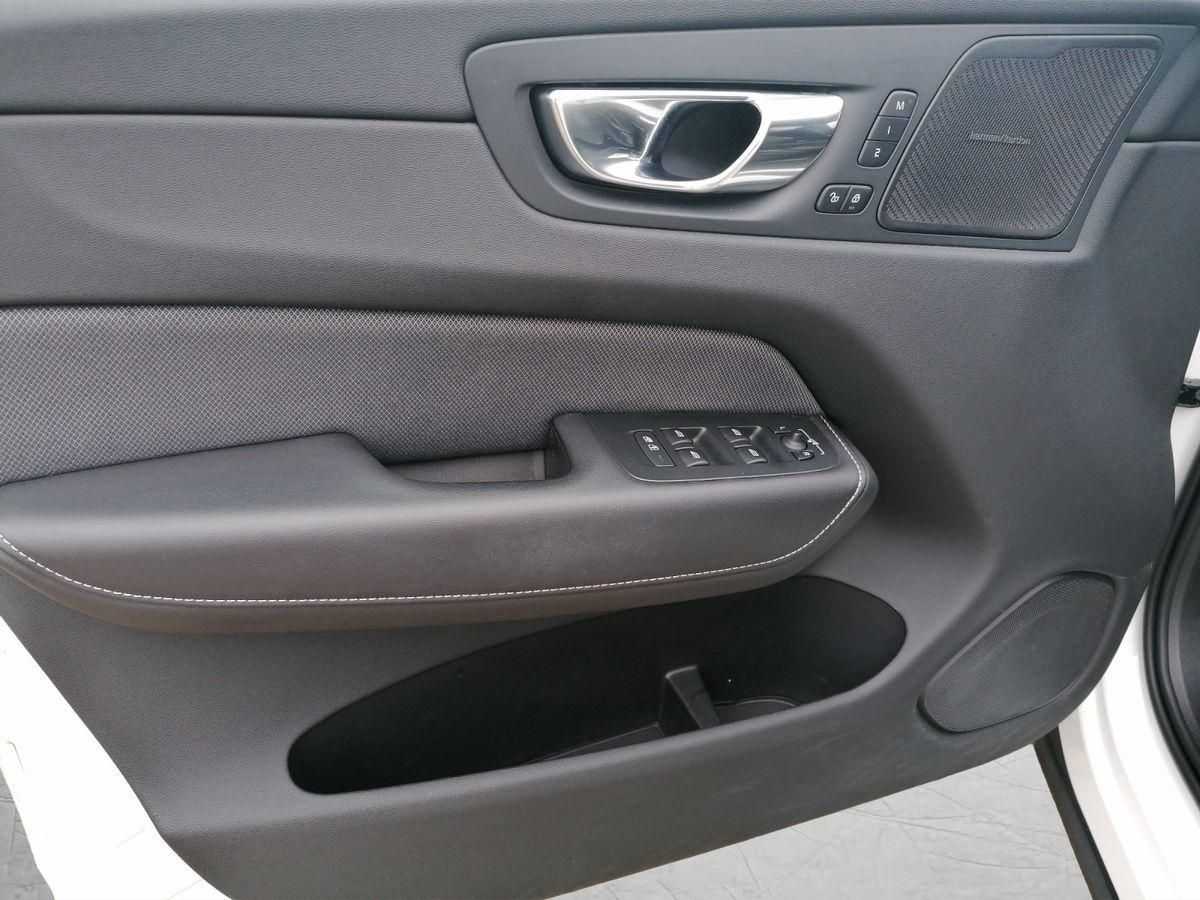 Volvo  D4 Automatikgetriebe (140kW/190PS) R-Design