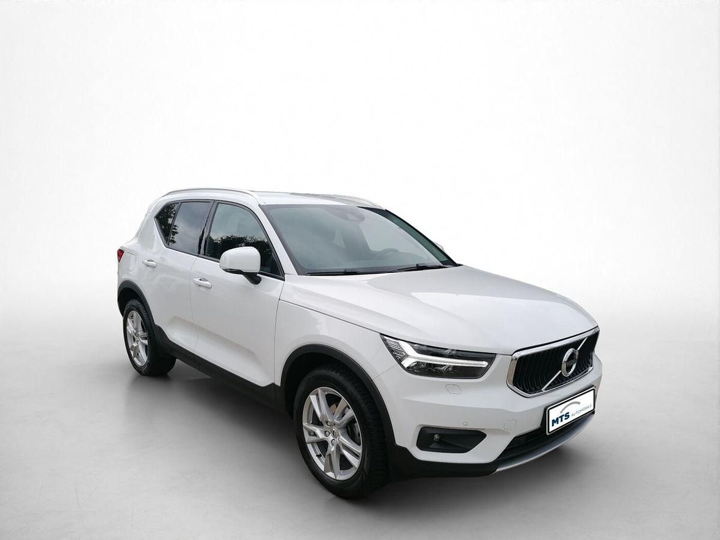 Volvo  T3 Momentum Pro AHB-LED PDC RFK SHZ CarPlay