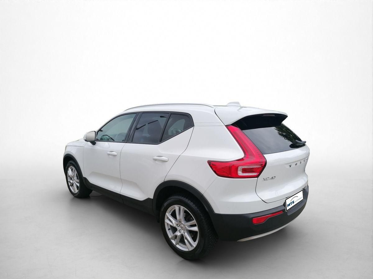 Volvo  T3 Momentum Pro AHB-LED PDC RFK SHZ CarPlay