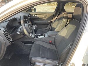 Volvo  Plus 2WD Recharge Pure Electric MY24 StandHZG Pa