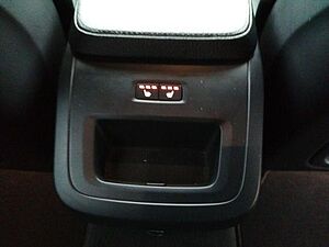 Volvo  Kombi Momentum D4 DPF Navi Leder Digitales Cockp