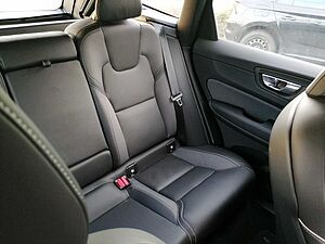 Volvo  R Design AWD B4 Diesel EU6d Navi Leder digitales
