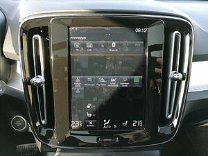Volvo  Inscription Expression Recharge Plug-In Hybrid 2