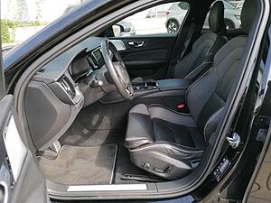 Volvo  Kombi R Design Plug-In Hybrid AWD T8 EU6d-T HUD