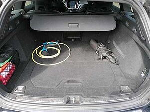 Volvo  Kombi R Design Plug-In Hybrid AWD T8 EU6d-T HUD