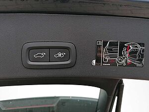 Volvo  Inscription Expression Recharge Plug-In Hybrid 2