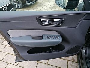 Volvo  R Design 2WD B4 Benzin EU6d StandHZG Leder Pano