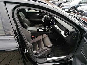 Volvo  Kombi R Design Recharge Plug-In Hybrid AWD T8 Tw