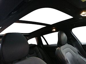 Volvo  Kombi R Design Recharge Plug-In Hybrid AWD T8 Tw