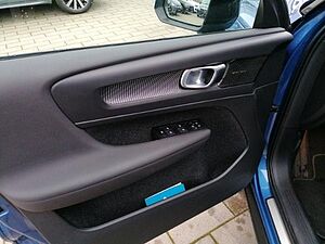 Volvo  R Design Recharge Plug-In Hybrid 2WD T5 Twin Eng