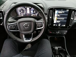 Volvo  R Design Recharge Plug-In Hybrid 2WD T5 Twin Eng