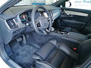 Volvo  Plus Dark Recharge AWD T8 Navi, Panodach, AHK, L