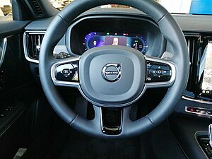 Volvo  Plus Dark Recharge AWD T8 Navi, Panodach, AHK, L