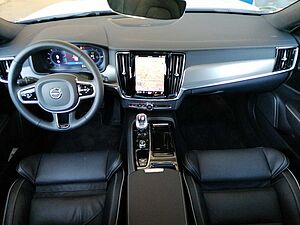 Volvo  Plus Dark Recharge AWD T8 Navi, Panodach, AHK, L
