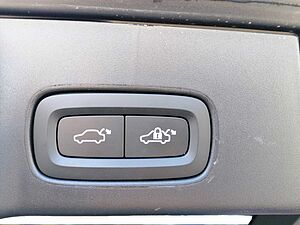 Volvo  Plus Dark Recharge AWD T8 Navi, Panodach, AHK, L