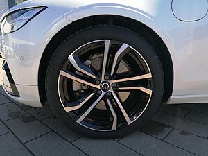 Volvo  Plus Dark Recharge AWD T8 Navi, Panodach, AHK, L