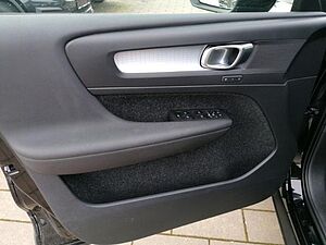 Volvo  Momentum Pro 2WD D3 EU6d-T Navi Leder Digitales