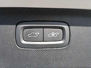 Volvo  Inscription Expression Recharge T8 AWD  MY2