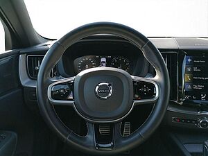 Volvo  B5 AWD R-Design