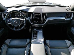 Volvo  B5 AWD R-Design