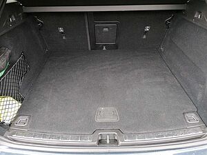 Volvo  B4 Plus Dark Standheizung 360 Grad AHK uvm.