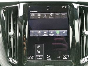 Volvo  2.0 Turbo R Design 2WD Pano Navi 360 Kamera