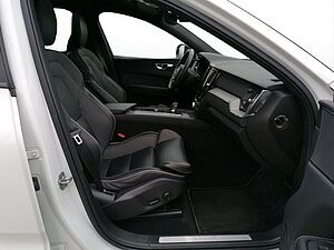 Volvo  2.0 Turbo R Design 2WD Pano Navi 360 Kamera