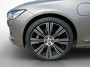 Volvo  Recharge  Plug-In Hybrid T8 AWD Inscription
