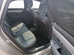 Volvo  Recharge  Plug-In Hybrid T8 AWD Inscription
