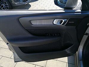 Volvo  Inscription T4 190PS AWD Navi LED Leder Rüc