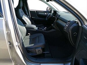 Volvo  Inscription T4 190PS AWD Navi LED Leder Rüc