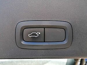 Volvo  Inscription T4 190PS AWD Navi LED Leder Rüc