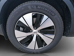 Volvo  Essential Recharge 2WD (129+82PS) Klimaa. ,