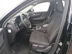Volvo  Essential Recharge 2WD (129+82PS) Klimaa. ,