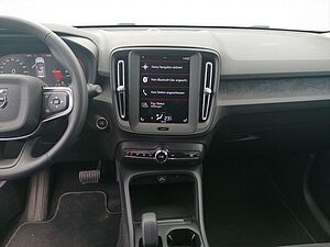 Volvo  Essential Recharge 2WD (129+82PS) Klimaa. ,